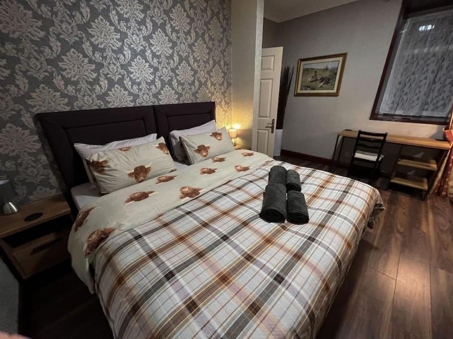 The Nook Crieff - Central 2-Bed With Garden :) Екстер'єр фото
