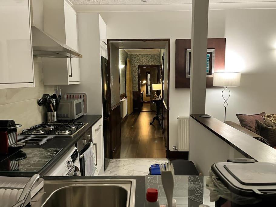 The Nook Crieff - Central 2-Bed With Garden :) Екстер'єр фото